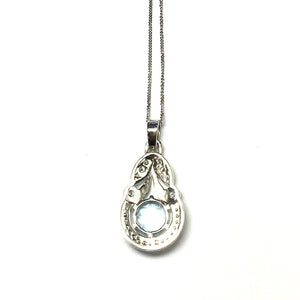 18ct White Gold Diamond and Aquamarine pendant